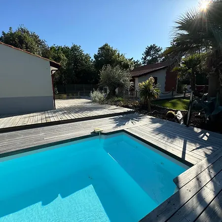 Le Chai De L'océan - Soulacaise à 100m Piscine Jardin 1400m2